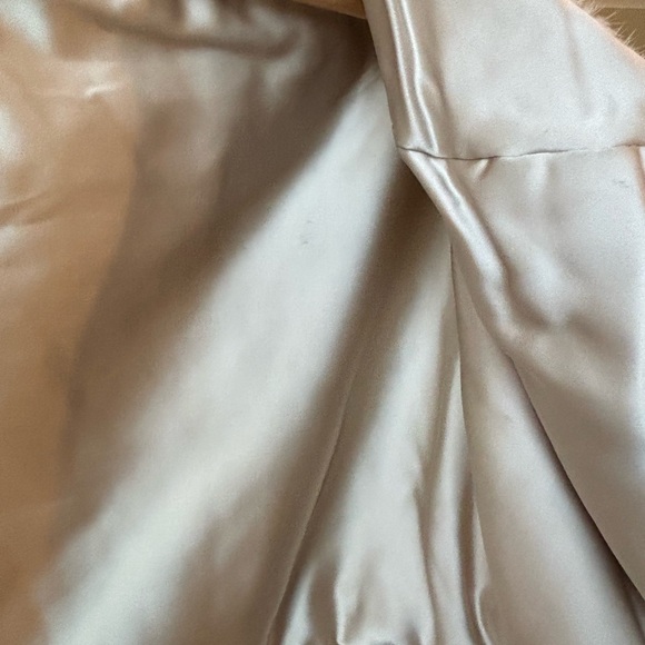 Vintage White Mink Shawl - Picture 7 of 9